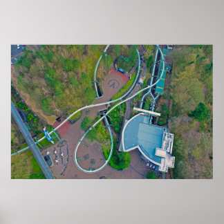 ガラクタドローン |アルトンタワーズリゾート ポスター