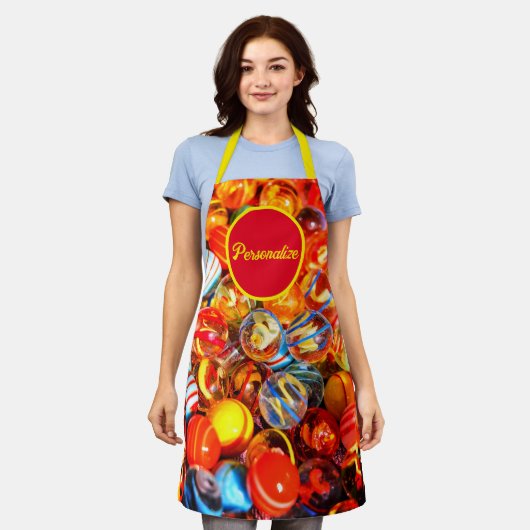 ガラスのビー玉カラフルヴィンテージ懐かしい エプロン (着用した状態)