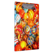 ガラスのビー玉カラフル古い学校の赤い黄色の青 クリップボード (右)