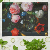 ガラスの花瓶で花を飾る静物詩 キッチンタオル (折り畳み)