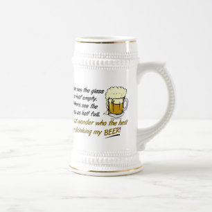 ガラスは半分入っていますか。 ステイン及びマグ ビールジョッキ