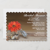 ガラス瓶にオレンジ色の花ブライダルシャワー 招待状 (正面)