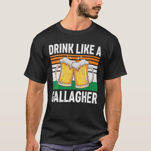 ガラハーおもしろいSaint patricks day・ギのように飲む Tシャツ (正面)