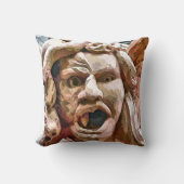 ガルゴイル クッション (正面)