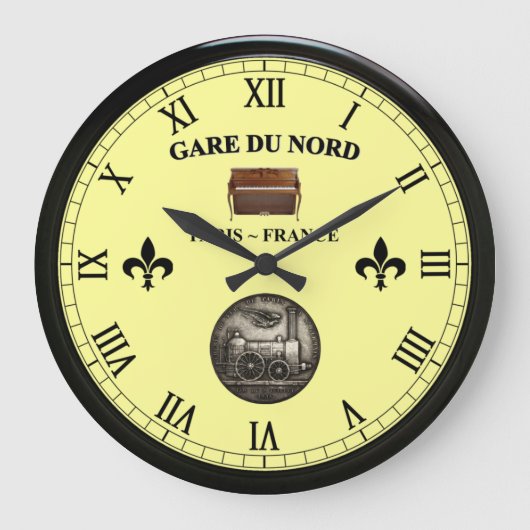 ガル・デュ・ノルド～パリ・フランス～アップライト・ピアノ～  ラージ壁時計 (正面)