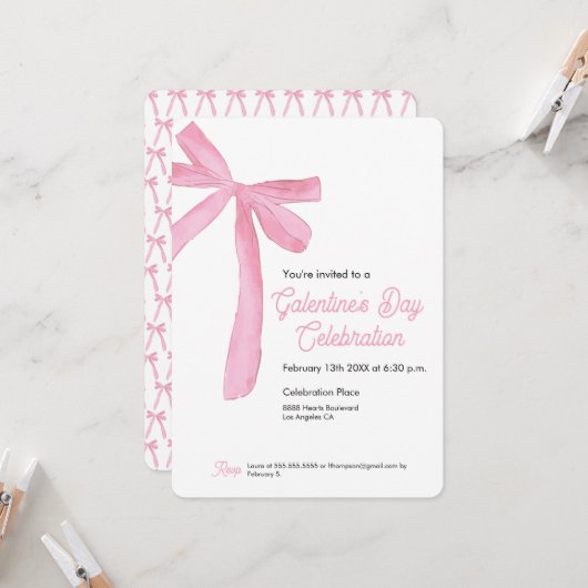 ガレンティーズデイピンクリボンボウテーマ モダン 招待状 (正面/裏面インサイチュ)