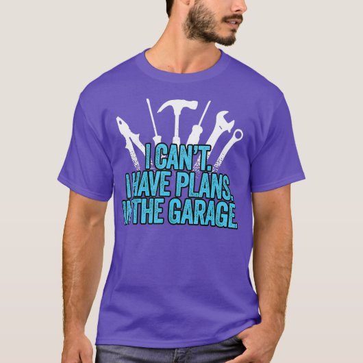 ガレージのミームに予定が入ってないおもしろい Tシャツ (正面)