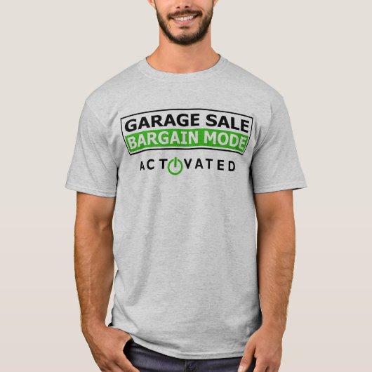ガレージセール、バーゲンモード、面白いTシャツ Tシャツ (正面)