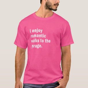 ガレージレースおもしろい整備士Raciへのロマンチックな散歩 Tシャツ