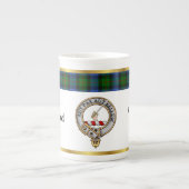 ガンクランバッジタータンチェック&モットー ボーンチャイナマグカップ (正面)