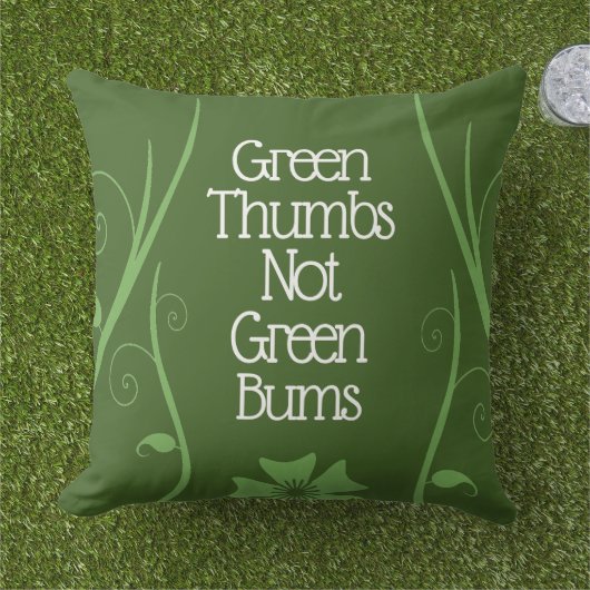 ガーデナおもしろいーの緑の親指ではなく緑の梅 アウトドアクッション (芝生)