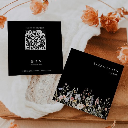 ガーデナーサマー数々のカラーのワイルドフラワーQRコード スクエア名刺