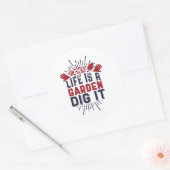 ガーデニングやる気を起こさせる引用文ライフそれを掘る庭 ラウンドシール (封筒)