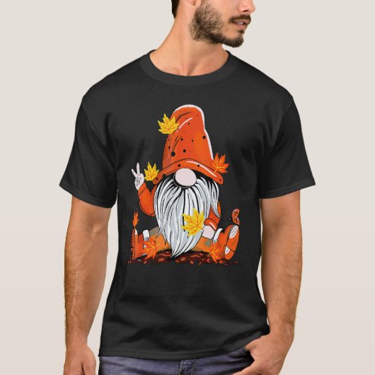 ガーデニング4\庭のノーム 平和 手に地図を持つ Tシャツ (正面)