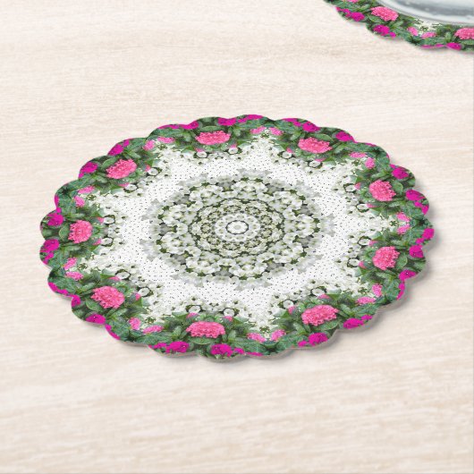 ガーデンウォーターファウンテンピンクフラワーズマンダラデザイン ペーパーコースター (アングル)