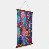 ガーデンサイケデリック – ウィムジー開花 吊り下げ型タペストリー (傾斜あり)