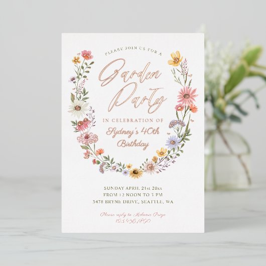 ガーデンパーティーウォーターカラーワイルドフラワーフローラ誕生日 箔招待状 (立ち正面)