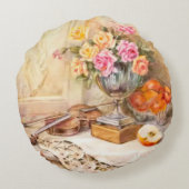 ガーデンピンクと桃のバラ、リンゴとバイオリン ラウンドクッション (裏面)