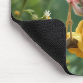 ガーデン・スイングの少女マウス マウスパッド (コーナー)