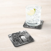 「ガードからのKewの庭の真中の台なし、 コースター (右側)