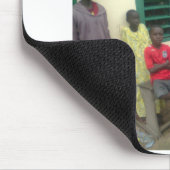 ガーナの孤立した子供 マウスパッド (コーナー)