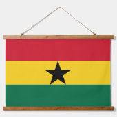ガーナ国旗を掲げた壁掛けタペストリー 吊り下げ型タペストリー (正面)