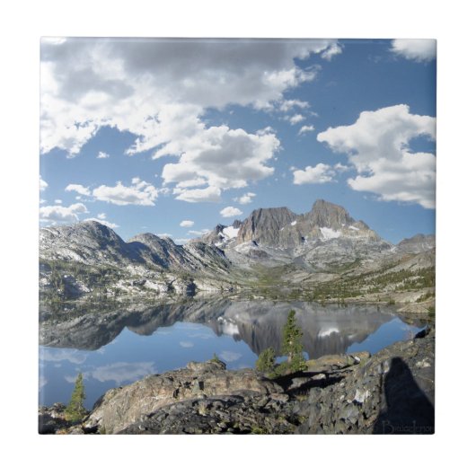 ガーネット湖とバナーピーク – John Muir Trail タイル (正面)