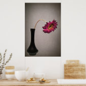 ガーベラデイジーを花瓶に落とす ポスター (キッチン)