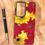 ガーベラデイジーフローラ接写 SAMSUNG GALAXY S21 ULTRAケース<br><div class="desc">このケースは明るい赤と黄色のガーベラデイジーのクローズアップ写真を特集。誕生日や卒業式などの特別な機会のための甘いギフトアイディア。</div>
