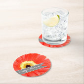 ガーベラパーソナライズされたコーラルイエローグレーフローラ ラウンドペーパーコースター (インサイチュ)