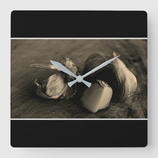 ガーリックスチルライフファインアート写真 スクエア壁時計 (正面)