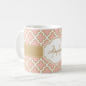 ガーリーなクローバーのモロッコのピンクの珊瑚のモノグラム コーヒーマグカップ (正面左)