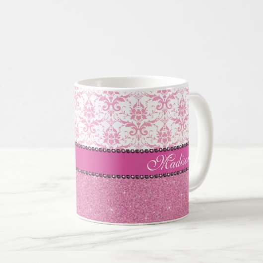 ガーリーなピンクおよび白いダマスク織、ピンクのグリッターの名前 コーヒーマグカップ (正面右)