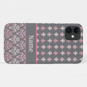 ガーリーなピンクの灰色の(紋章の)フラ・ダ・リのダマスク織のiPhone 5の箱 Case-Mate iPhoneケース (裏面(横))