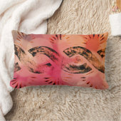 ガーリーなピンクの《写真》ぼけ味の金ゴールドおよび黒い種族のケルト結び目模様 ランバークッション (ブランケット)