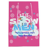 ガーリーなピンクはそれが粘着性のクリスマス人の雪だるまの雪が降るようにしました ミディアムペーパーバッグ (裏面)