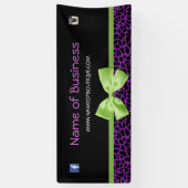 ガーリーな紫色のキリンのプリントのかわいい緑のリボン6ft 横断幕 (縦)