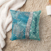 ガーリーティール(緑がかった色)グリーン銀グリッター葉モノグラム クッション (ブランケット)