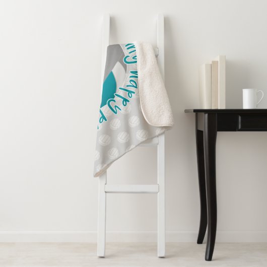 ガーリーティール(緑がかった色)グレーバレーボールのコート私の幸せな場所 シェルパブランケット (インサイチュ)