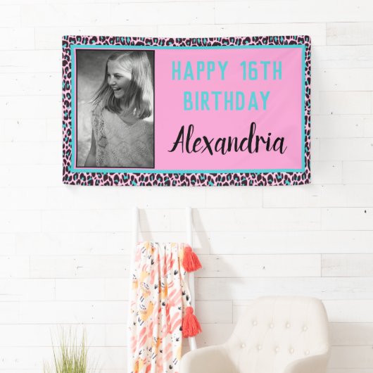 ガーリーティール（緑がかった色）/ピンクヒョウ印刷スウィート16誕生日 横断幕 (インサイチュ)