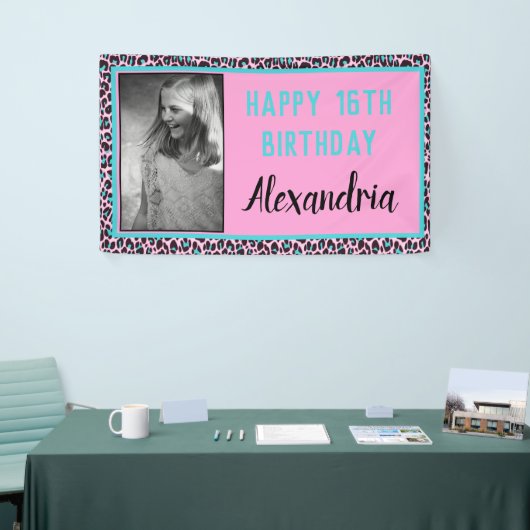 ガーリーティール（緑がかった色）/ピンクヒョウ印刷スウィート16誕生日 横断幕 (トレードショー)