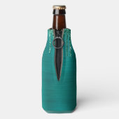 ガーリーティール（緑がかった色）滴下グリッターブラシ仕上げ金属モノグラム ボトルクーラー (ボトル裏面)