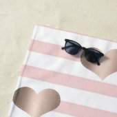 ガーリーバラ金ゴールドハートストライプ、-パーソナライズされた ビーチタオル (インサイチュ)