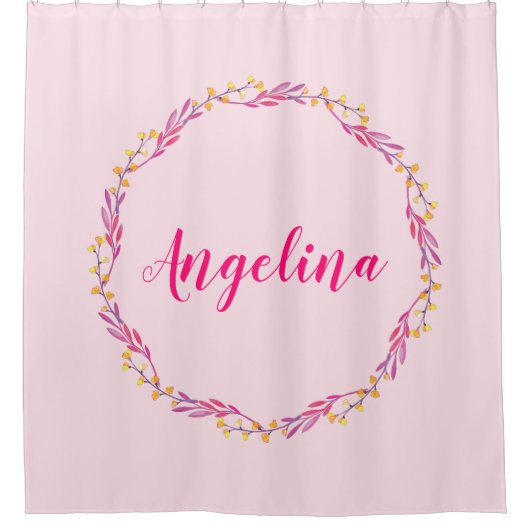 ガーリーピかわいらしンクフローラパーソナライズされたリース名 シャワーカーテン (正面)