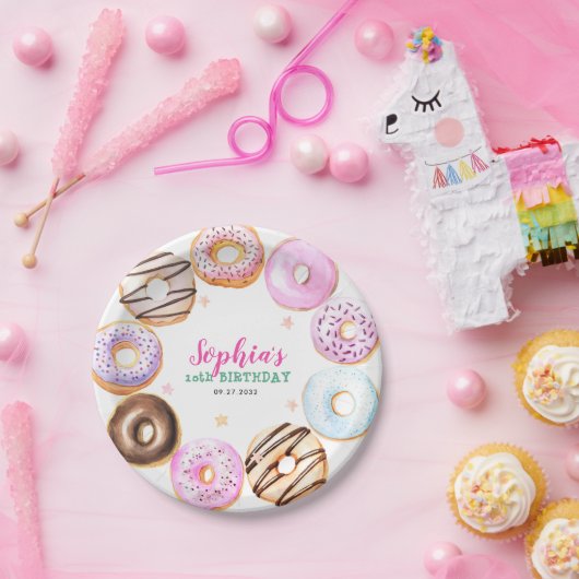 ガーリーピンクドーナツ水彩誕生日パーティー ペーパープレート (パーティー)