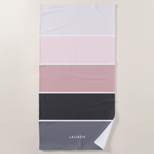 ガーリーモダンストライプパーソナライズされた ビーチタオル (正面)