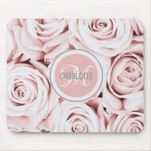 ガーリー赤面ピンクの花モノグラムの名