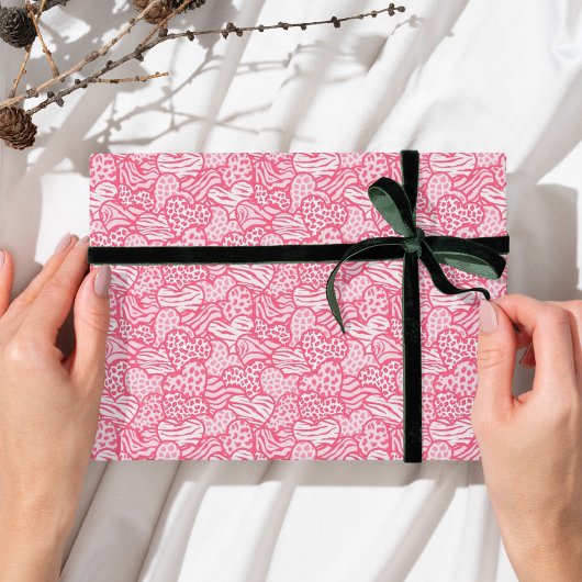 ガーリー赤面ピンクよくはしゃぐアニマルプリントハート ラッピングペーパー