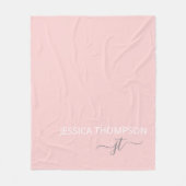 ガーリー赤面ピンクシモダンックモノグラム名 フリースブランケット (正面)