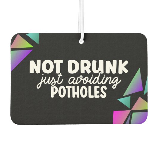 ガールおもしろいガイ慎重なドライバーのネオンピンクの車 カーエアーフレッシュナー (正面)